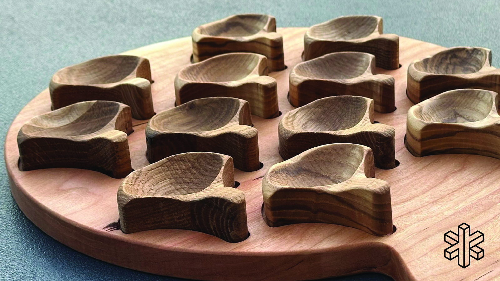 tray with fan-shaped wooden holders for food
