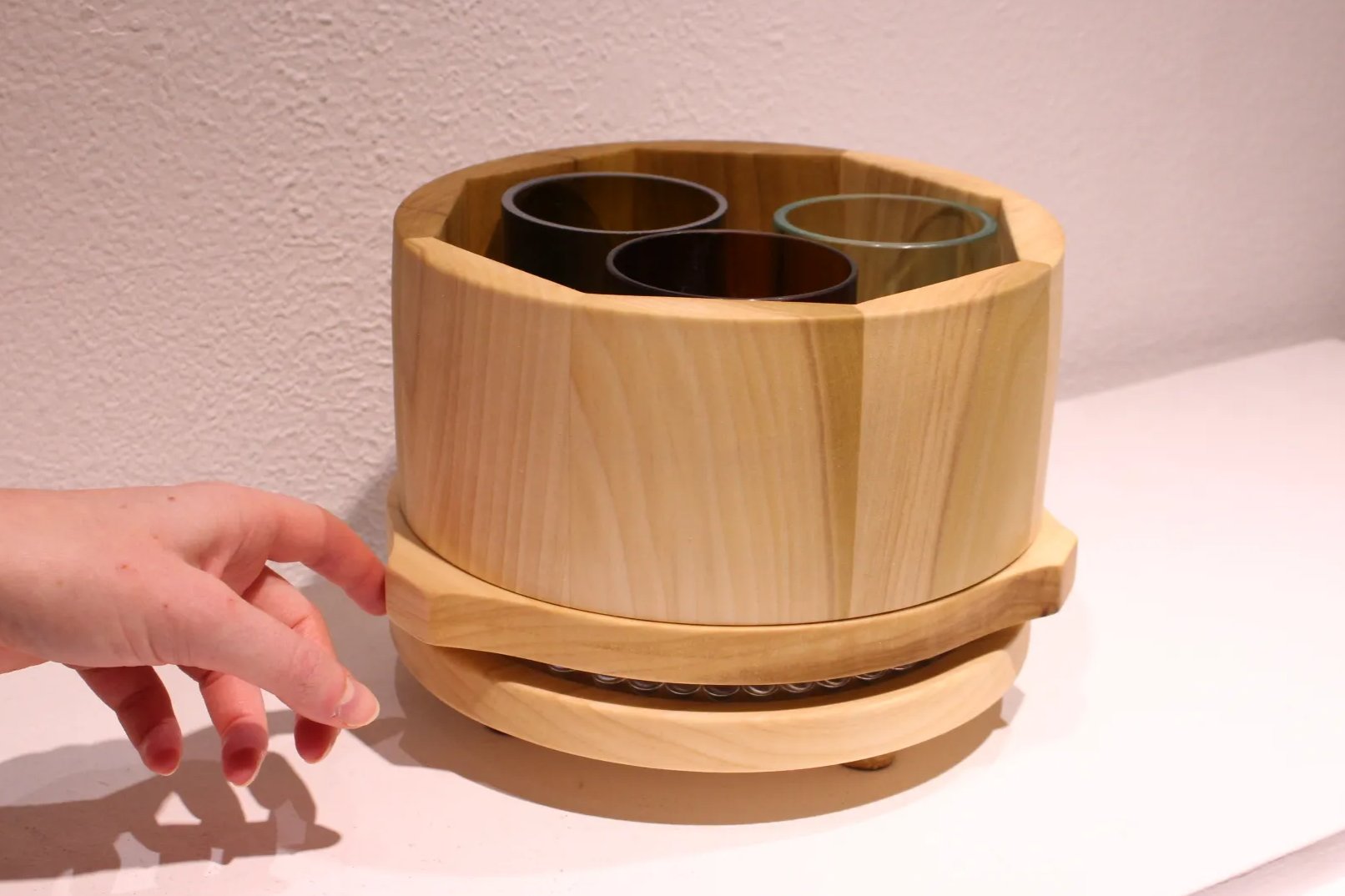 wooden utensil holder that spins