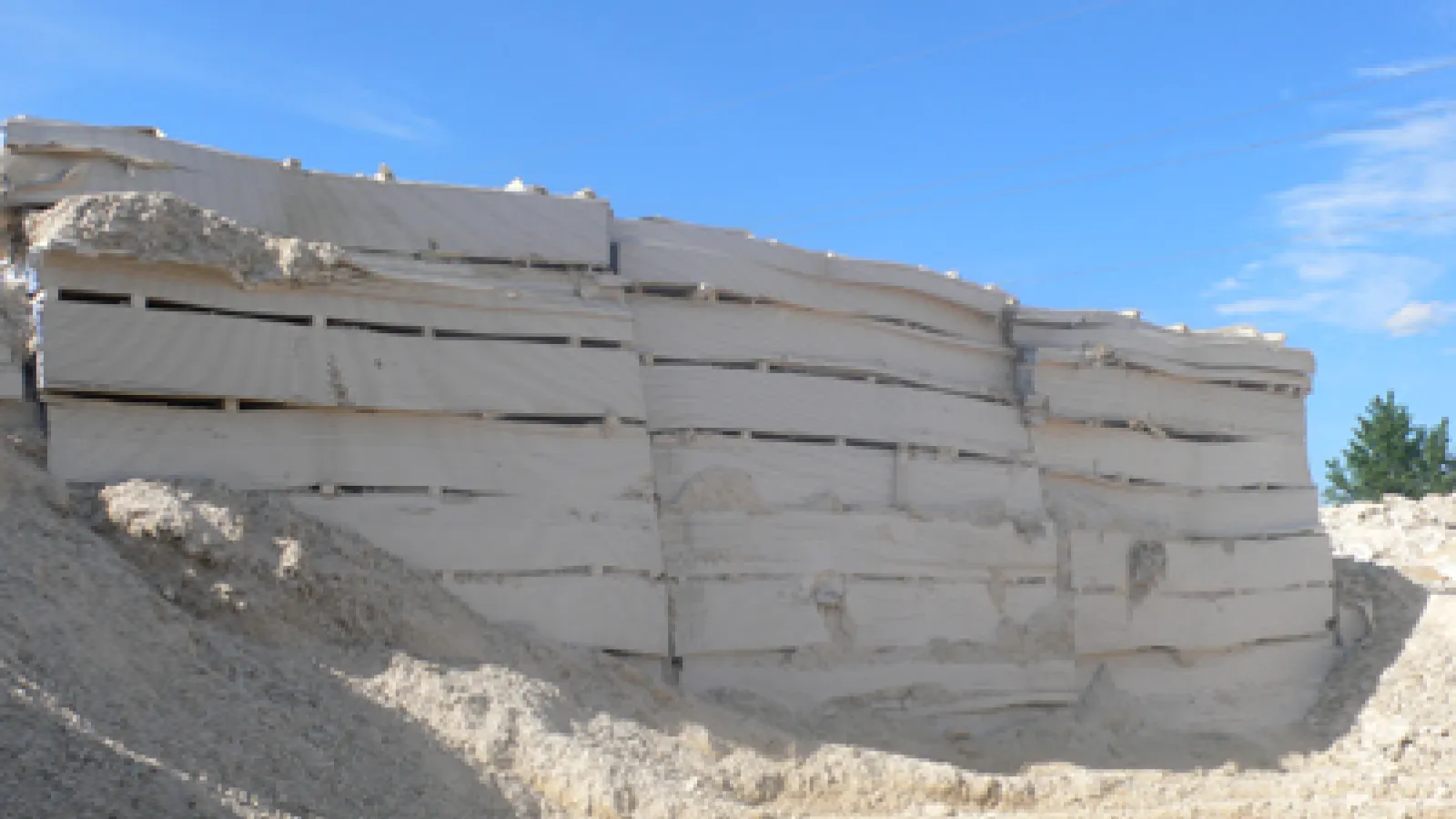 Gypsum Mountain, Viaduct Drive, South Columbus