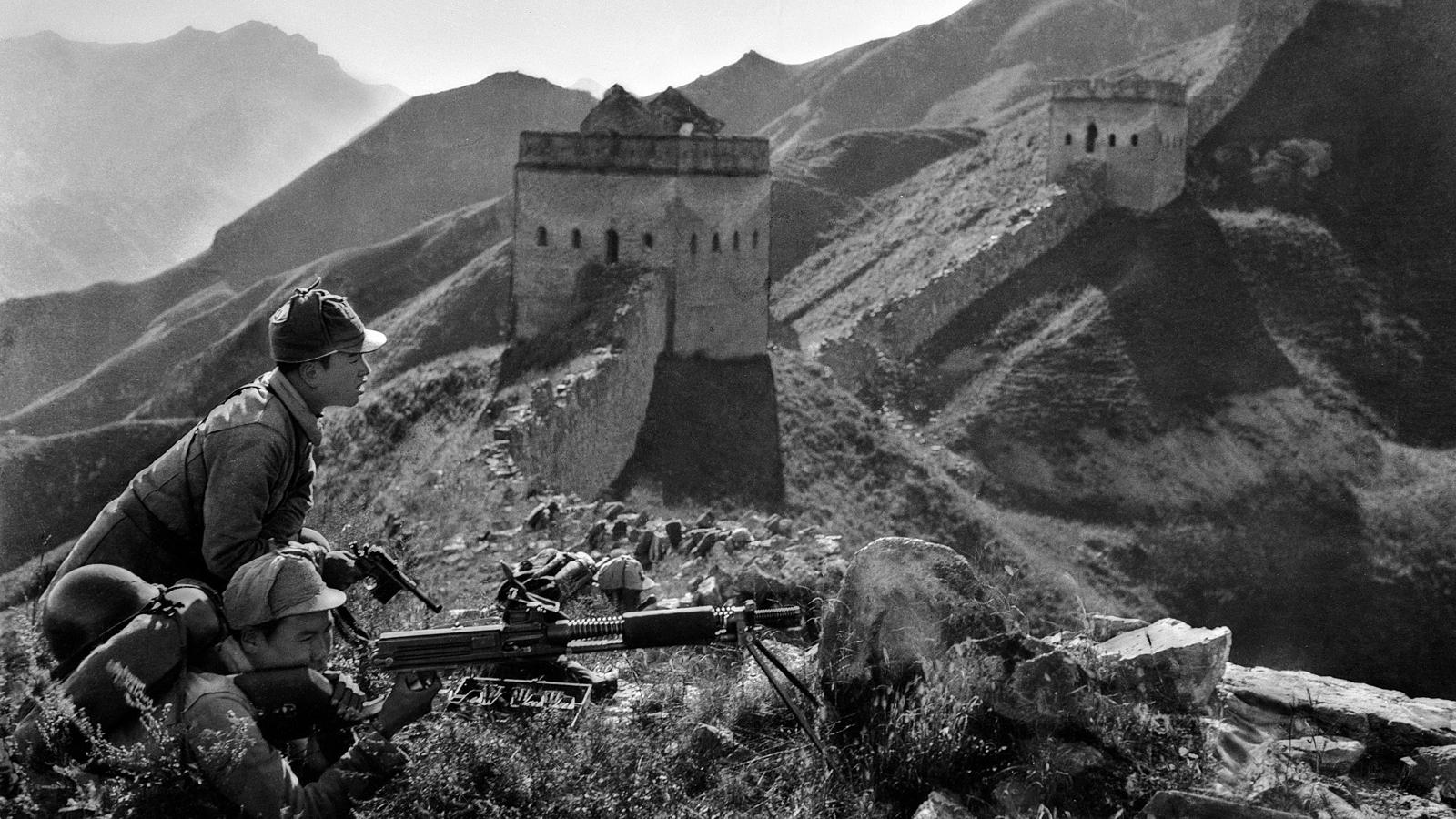 The Eighth Route Army Fighting on the Ancient Great Wall , 1938