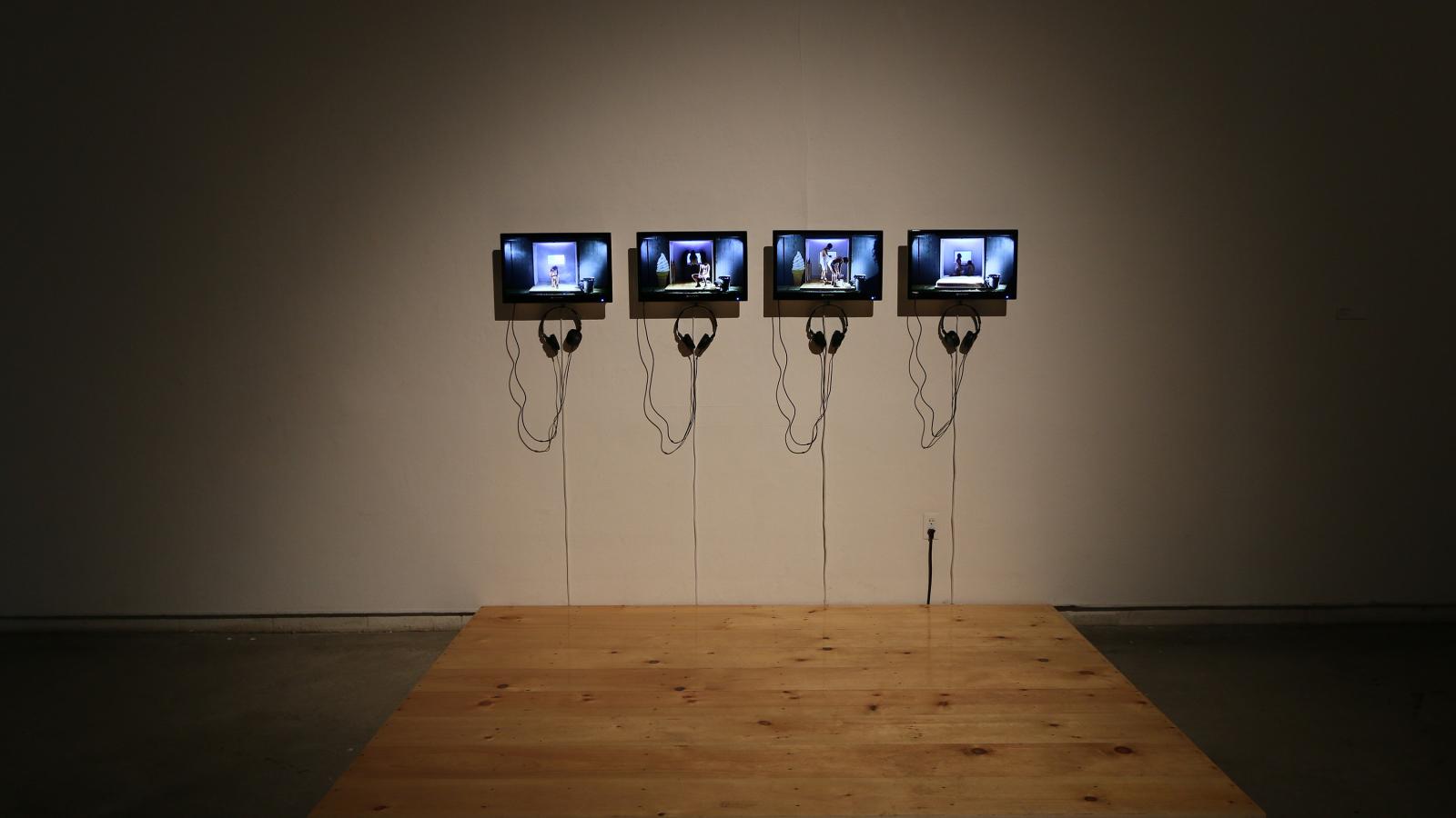 Kyle Downs, Wild Mustangs, 4 channel Video Installation, continuos loop, 2014
