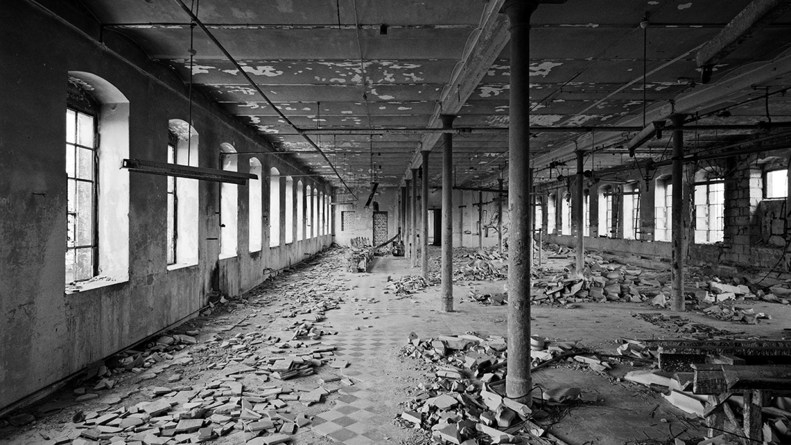 Fredrik Marsh: Abandoned Factory, Lepziger Strasse, 2004